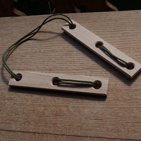 Fangenes hodeskade tre og snor