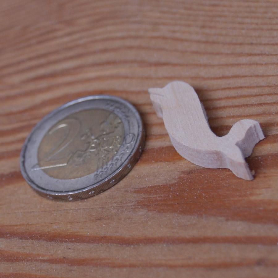 delfinfigur 2,5 x 2,7 cm massivt lønnetre for maling 3 mm tykk håndlaget utklippsbokutsmykning