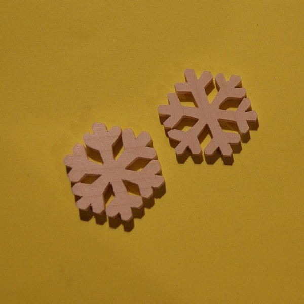 6 grener sn&oslash;fnugg, juledekorasjon, &aring; dekorere, massivt tre, l&oslash;nn