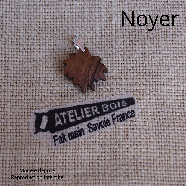 anheng l&oslash;nneblad laget av vokset b&oslash;k etisk juvel, h&aring;ndlaget, h&aring;ndlaget