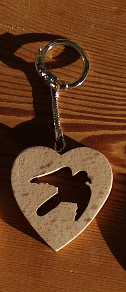 n&oslash;kkelring med hjerte og fugl