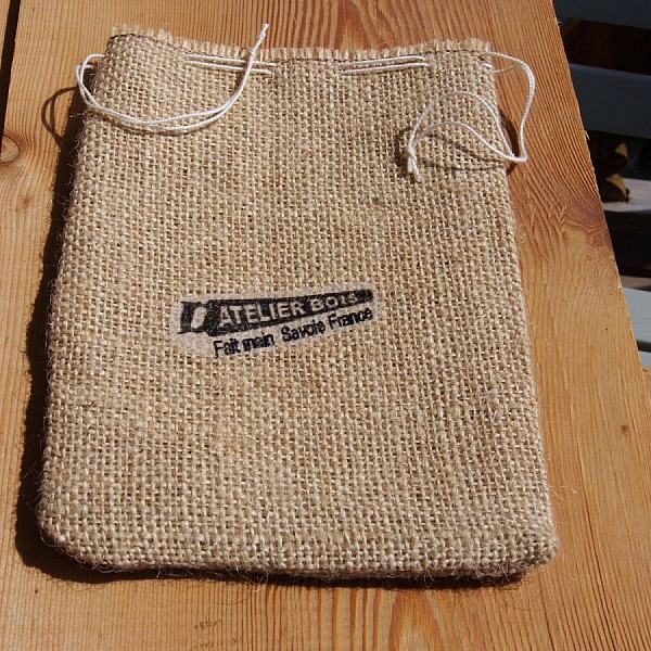 Puslespill i tre 3 biter massiv b&oslash;k, h&aring;ndlaget, dyr 